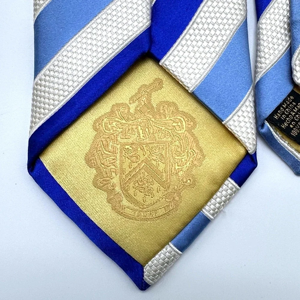 Donald J Trump Signature Collection Blue White Striped 100% Silk Handmade Tie